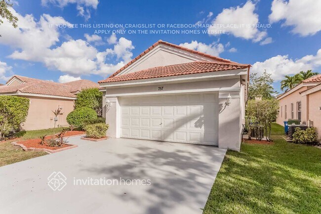 Foto del edificio - 757 Tanglewood Cir