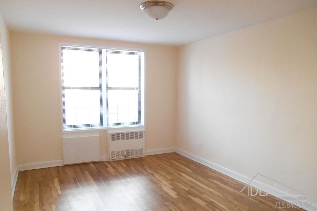 Building Photo - 2 bedroom in Brooklyn NY 11235
