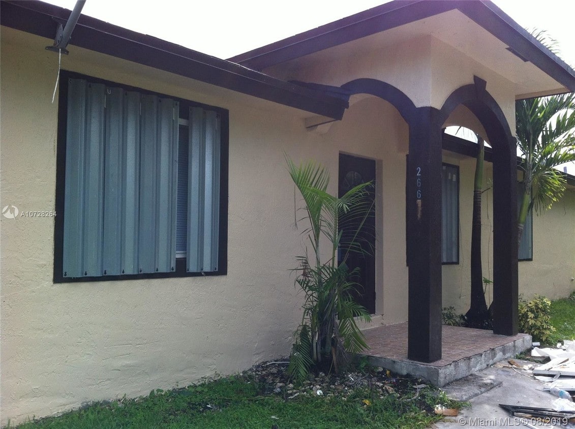 Primary Photo - 26652 SW 138th Ct