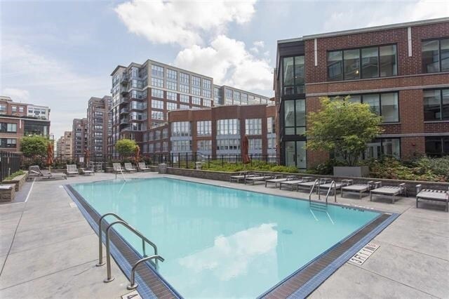 Foto del edificio - 1100 Maxwell Ln
