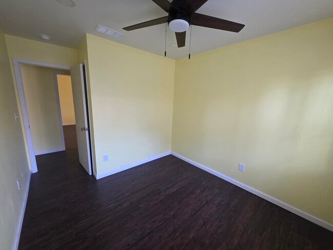 Building Photo - 1120 Brookstone Rd