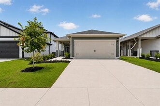 Building Photo - 3048 Belton Dr