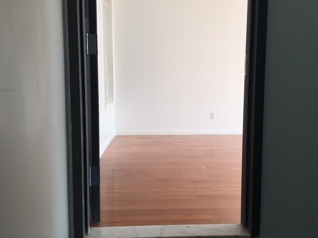 Primary Photo - 5912 8th Ave