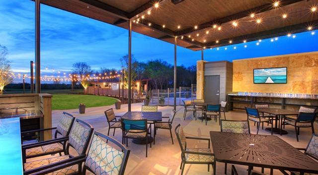 Foto del edificio - 7024 Mapleshade Way