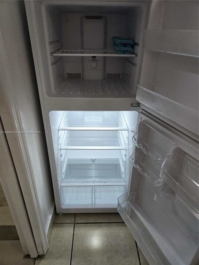 Foto del edificio - 2252 SW 10th St