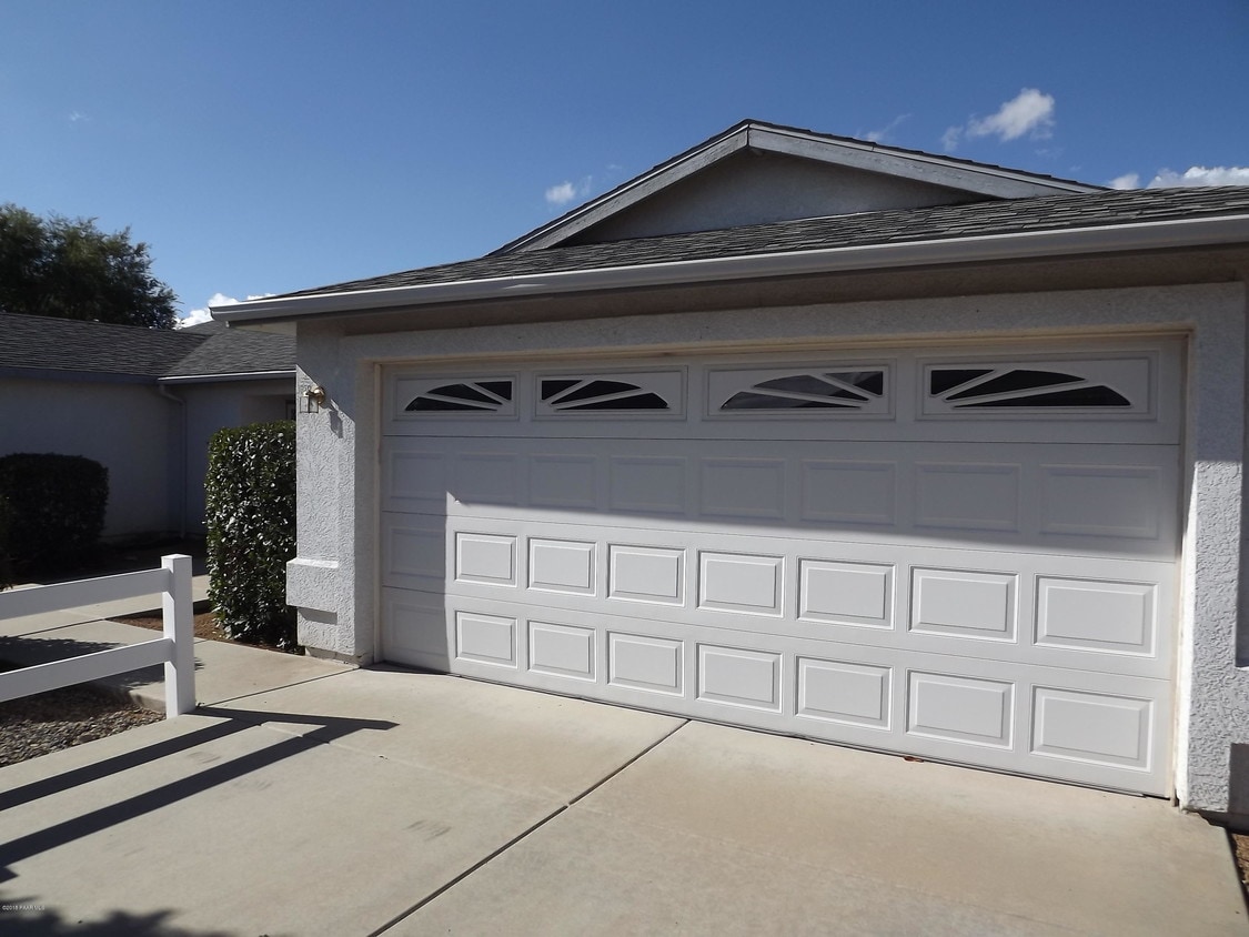 Primary Photo - 6234 N Reata Dr