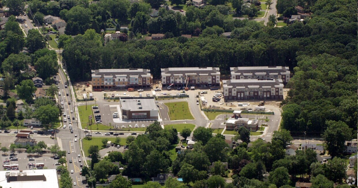 Summerhill Gardens Apartments 377 Summerhill Rd East Brunswick, NJ