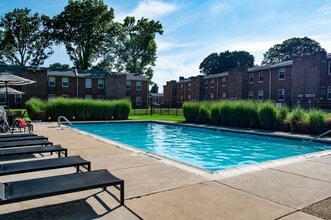 Building Photo - Rushwood Apartments