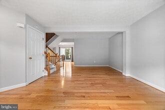 Building Photo - 2716 Mapleview Ct