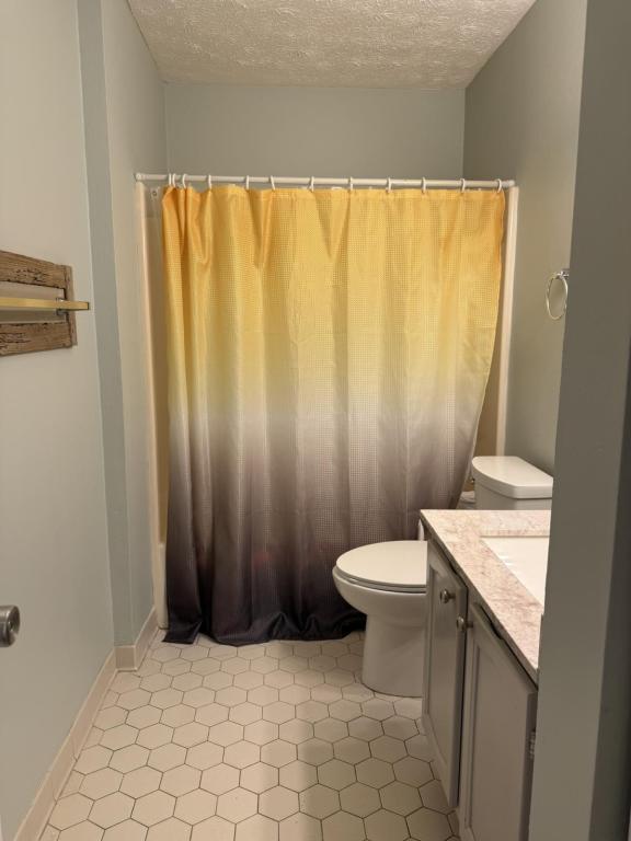 Building Photo - 301 Lullwater Dr