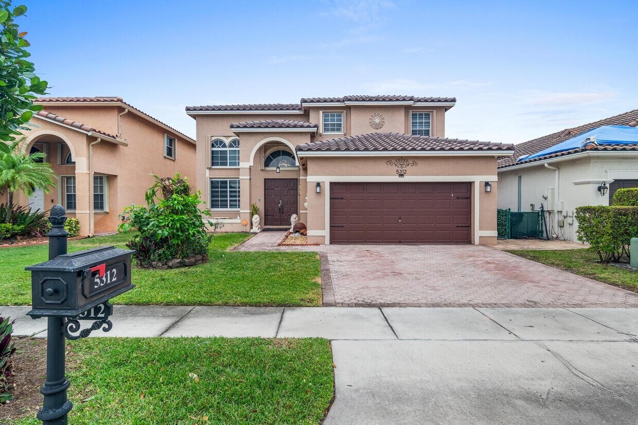 Primary Photo - 5312 SW 134th Ave
