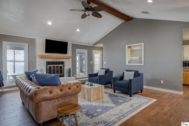 Foto del edificio - 1589 Terral Island Rd