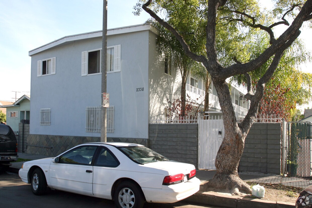 Foto del edificio - 2338 E SPAULDING ST