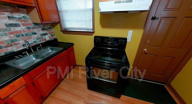 Foto del edificio - 237 E 21st St