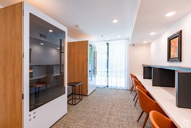 Centro de negocios - Clarendon Apartments