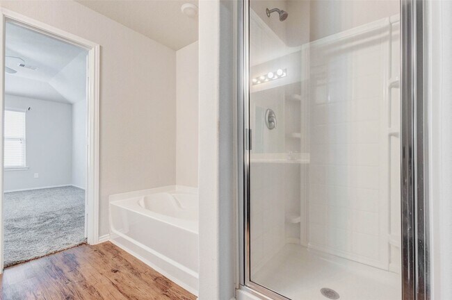 Foto del edificio - 5422 Dovetail Arbor Trace