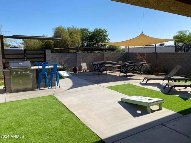 Foto del edificio - 11618 N 86th St