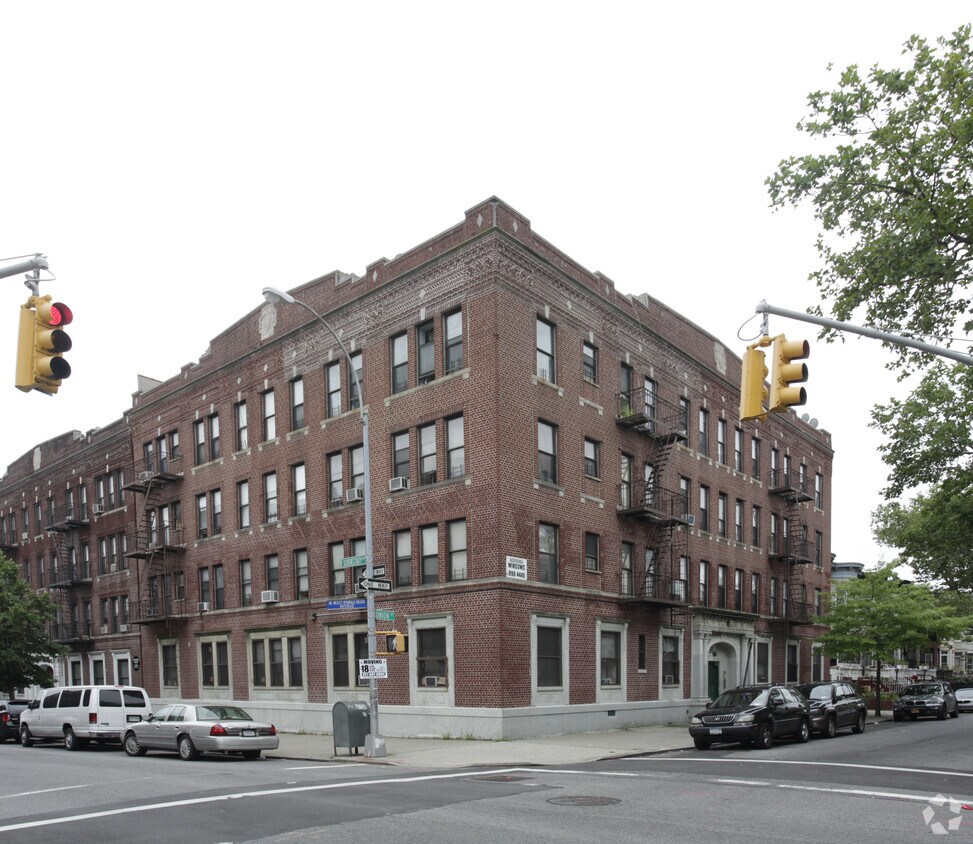 Foto principal - 1646 Union St