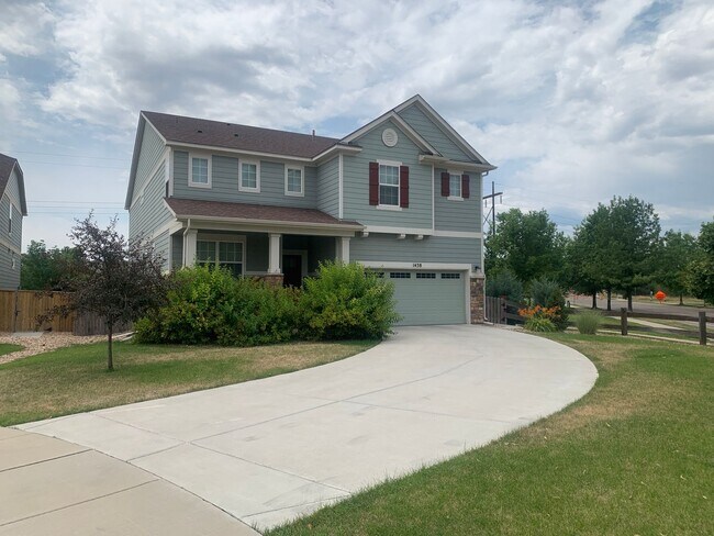 Building Photo - Beautiful 5 Bedroom Home Now Available in ...