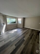 Building Photo - 5718 N Mozart St