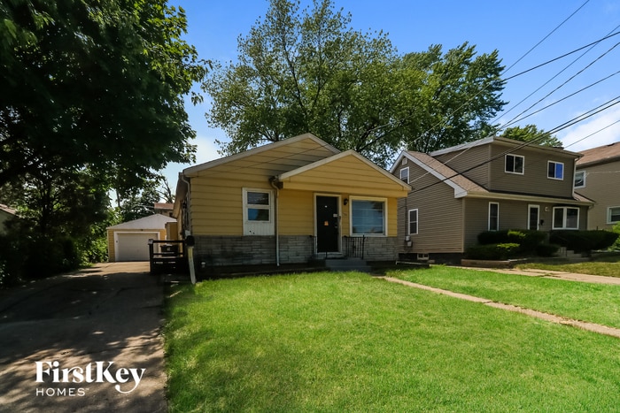Primary Photo - 703 Porter St