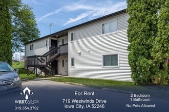 Building Photo - 719 Westwinds Dr