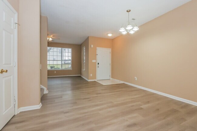 Foto del edificio - 2367 Brianna Dr