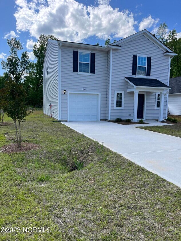 2976 Ember Brook Ct, Castle Hayne, NC 28429 House Rental in Castle