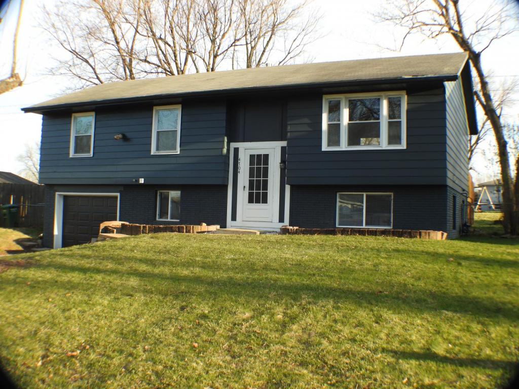 4704 Candlewick Drive House Rental in Norwalk, IA