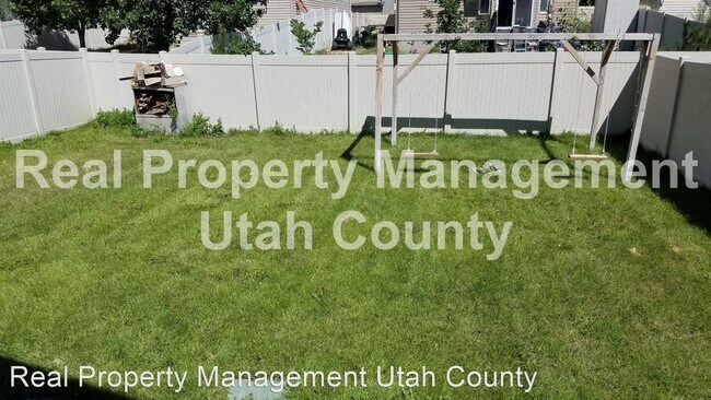 Building Photo - 3 br, 2 bath House - 2087 E Summit Way