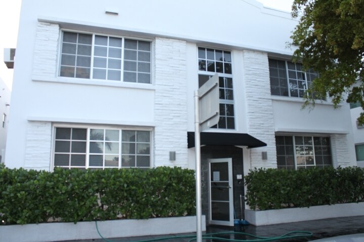 Building Photo - 7340 Harding Ave