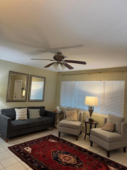 Building Photo - 3362 Cynthia Ln