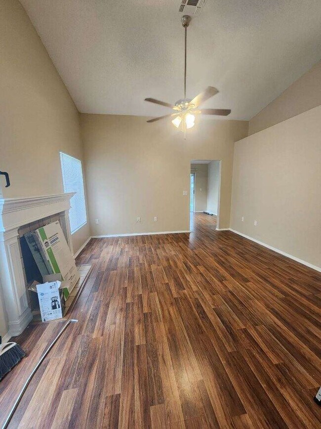 Foto del edificio - Central Lakeland Rental Home