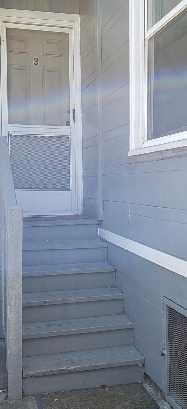Apt 3 Front Door - 420 26th St