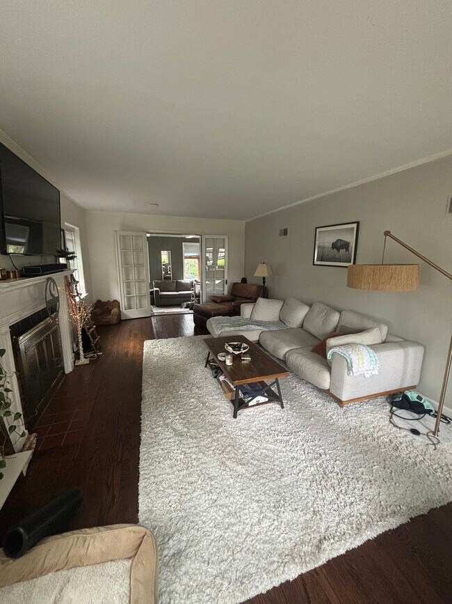 Foto del edificio - 290 Elm Park Ave