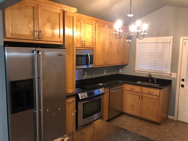 Foto del edificio - 415 Central Ave