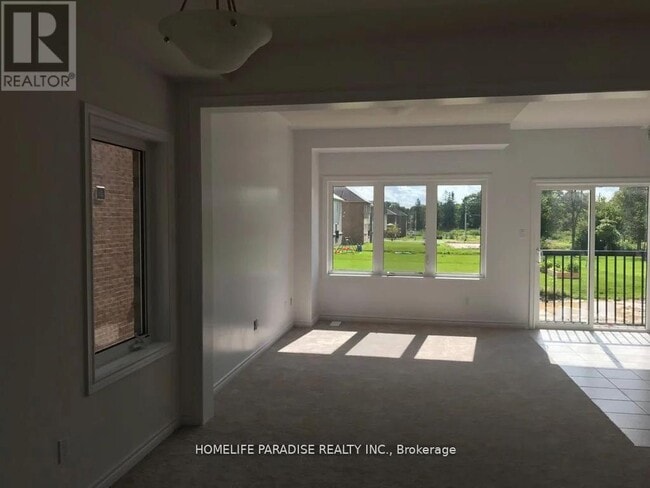 Photo du bâtiment - 185 Werry Ave