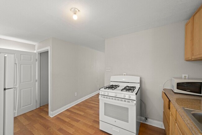 Foto del edificio - 303 Linwood St