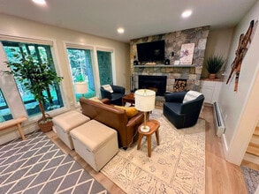 Building Photo - 206 Rose Brook Ln