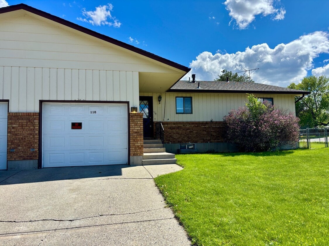 Foto principal - 110-112 Hilltop Rd