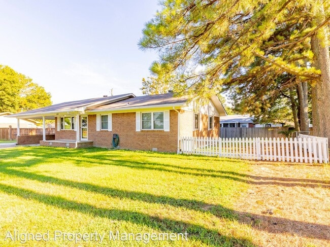 Building Photo - 3 br, 1.5 bath House - 115 Ketchum Lane