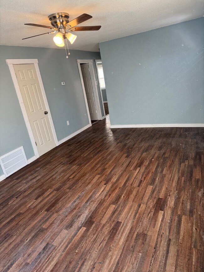 Foto del edificio - 3432 SE Bryant St