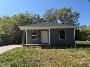 Building Photo - 2029 N Park Ave