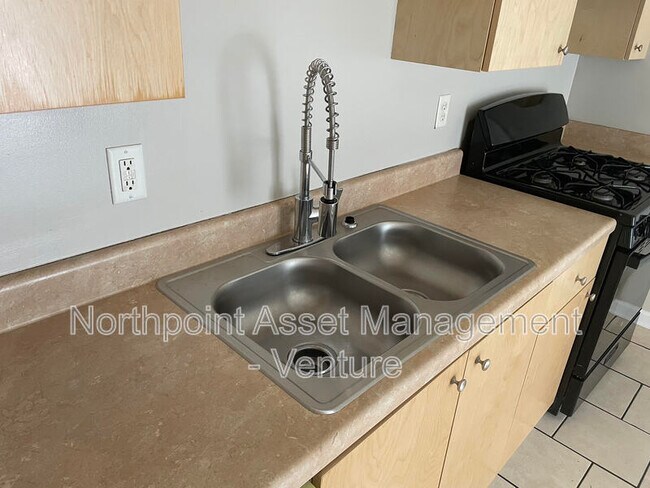 Foto del edificio - 1520 Andrew St