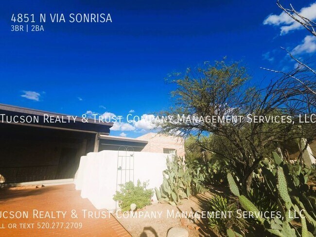 Foto del edificio - 4851 Vía Sonrisa