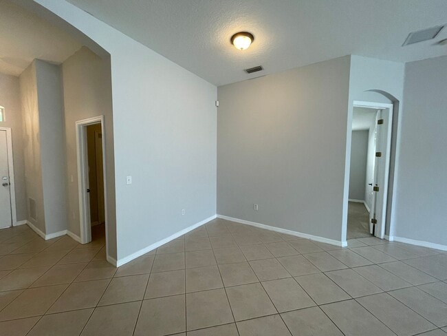 Building Photo - 613 Coral Trace Blvd