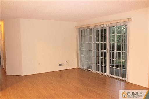 Foto del edificio - 344 Wimbeldon Ct