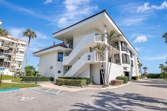 Building Photo - 4100 N Hwy A1A
