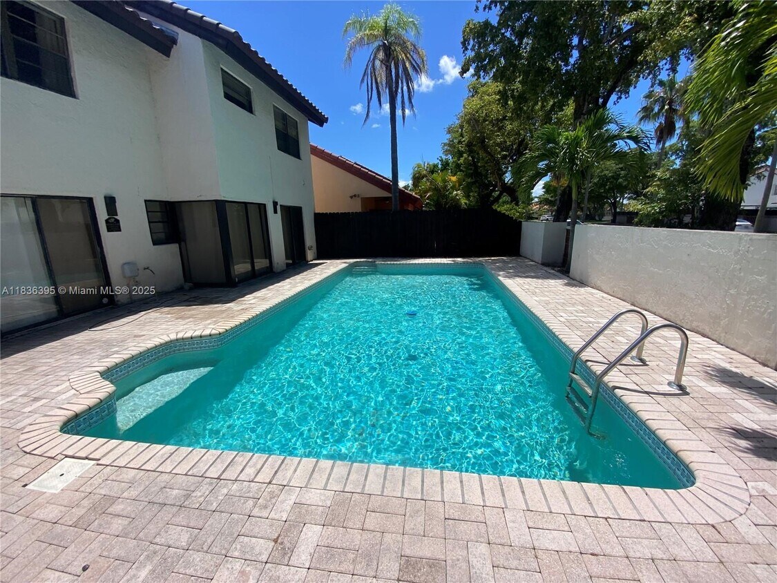 Foto principal - 12737 SW 62nd Terrace