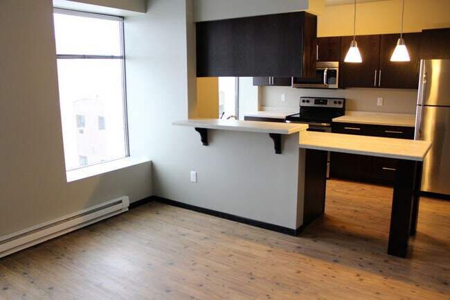 Foto del edificio - First Avenue Apartments - Downtown living at some of it's finest.